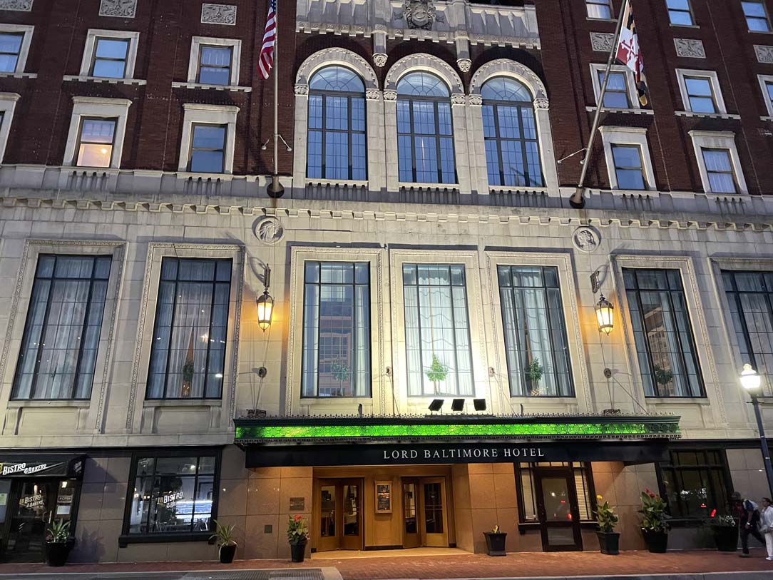 a building with many windows
