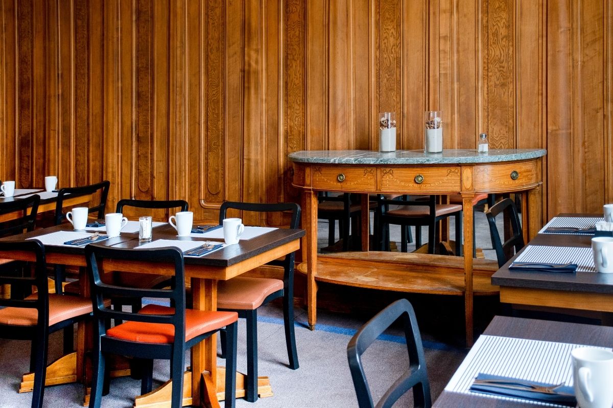 a table and chairs in a room
