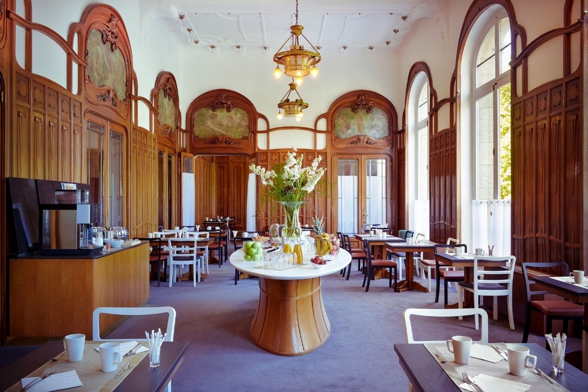 a room with tables and chairs