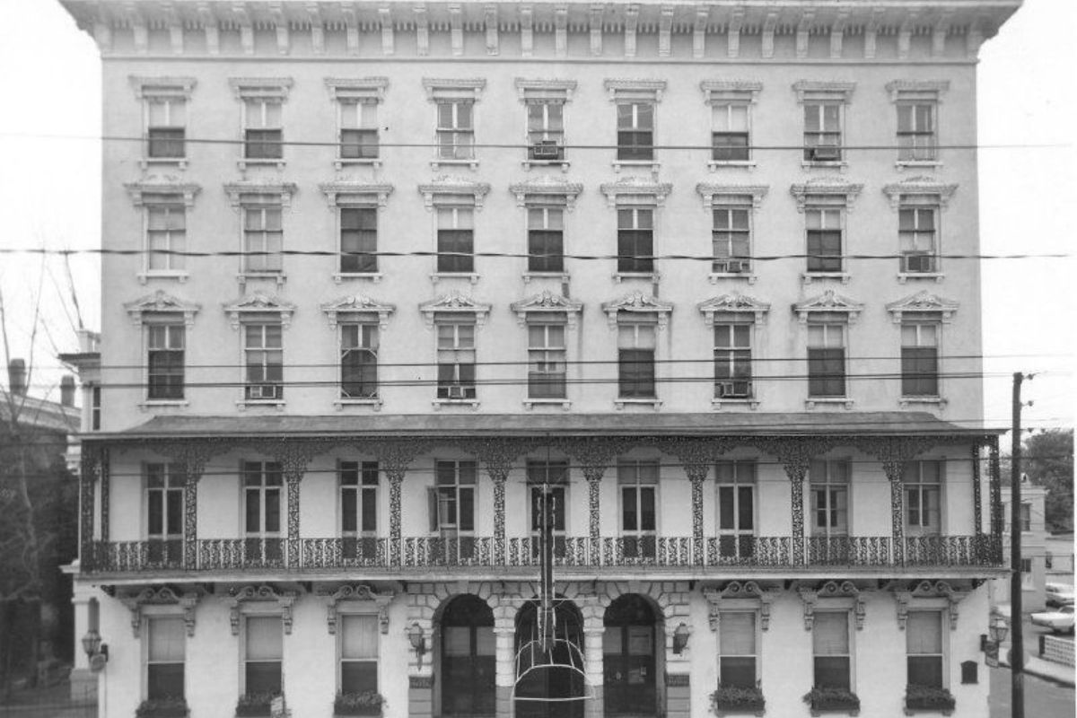 a building with many windows