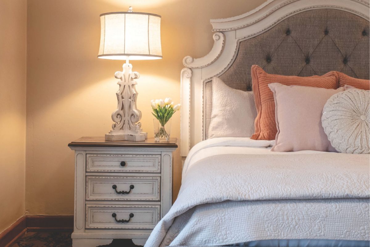 parlor_suite_high 68a4ab920d430