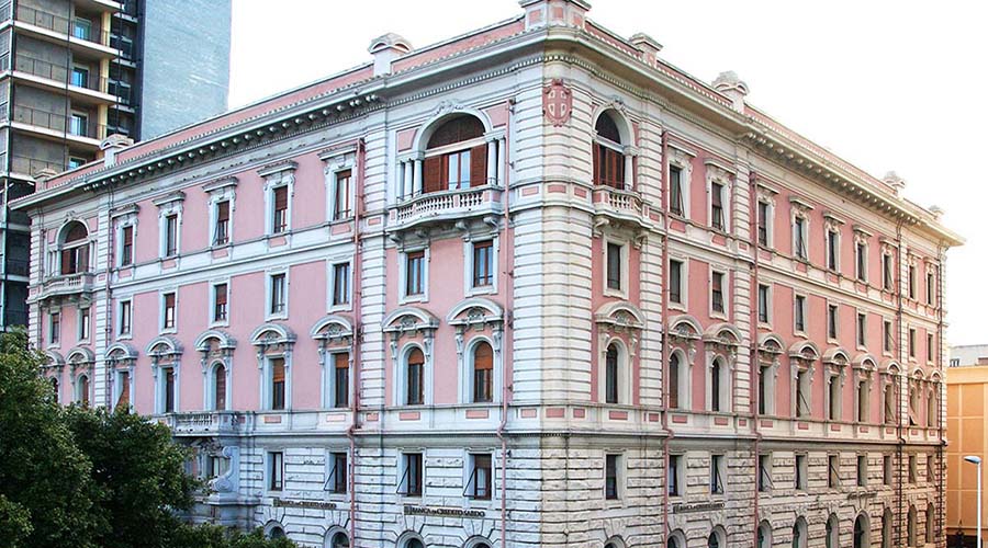 a building with many windows