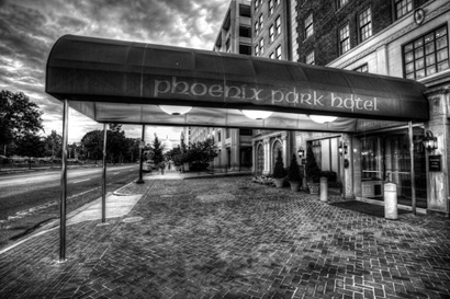 a black and white photo of a hotel