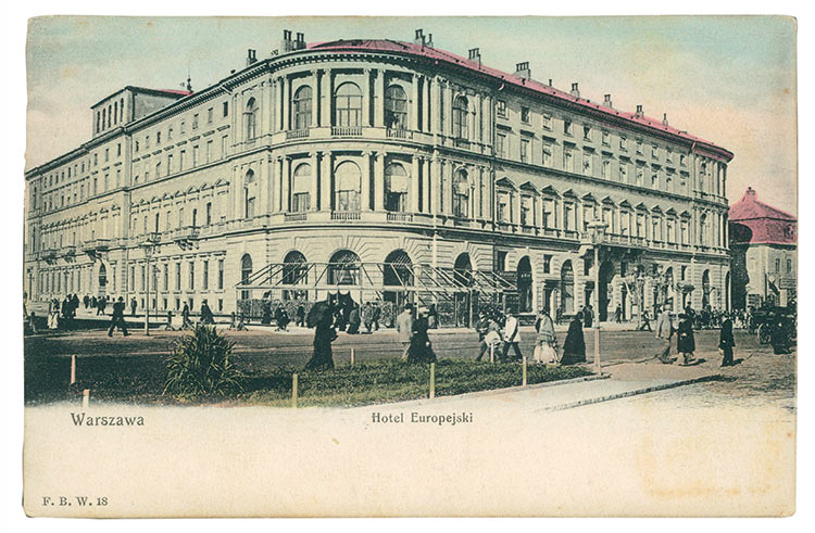 a large building with many windows