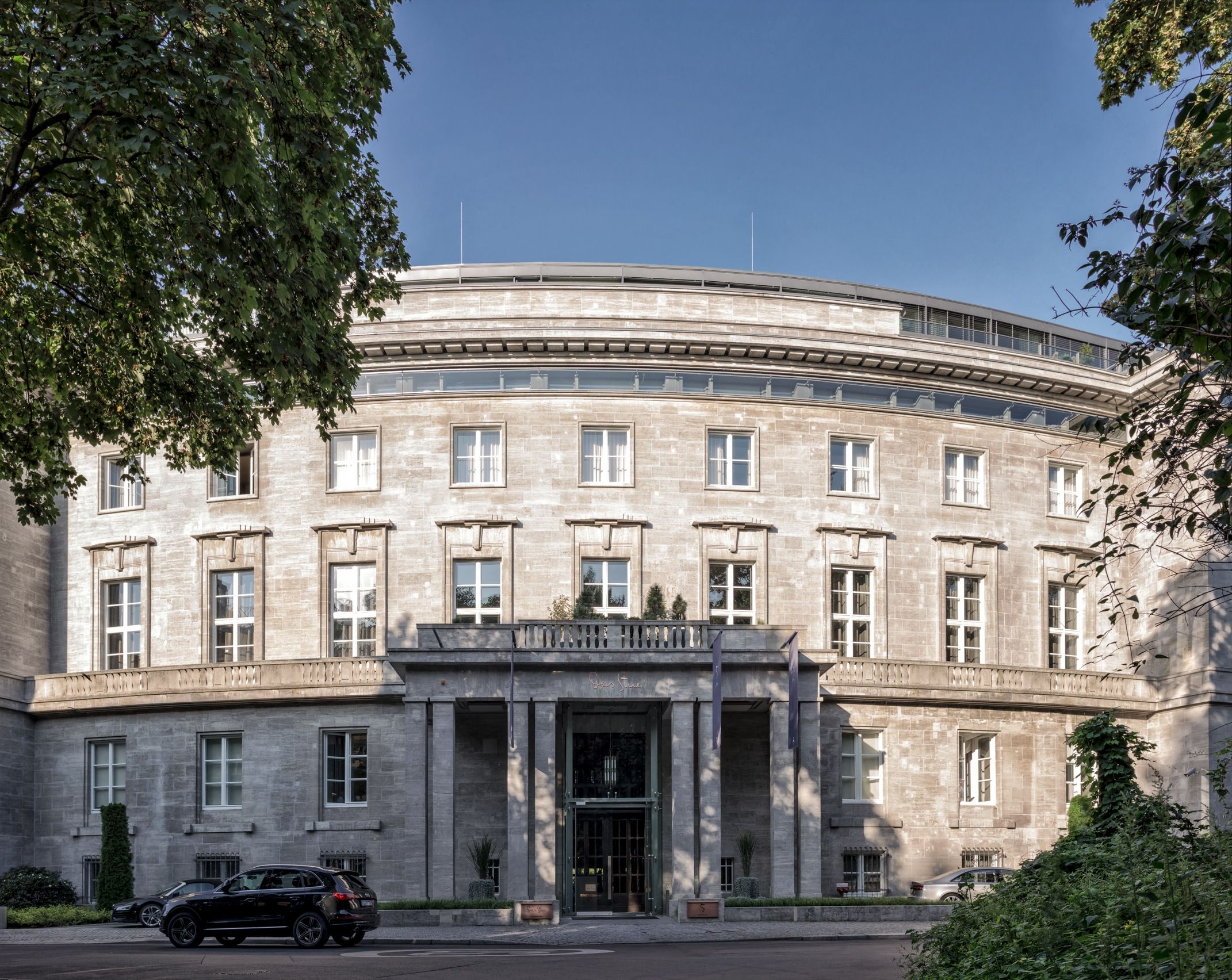 a building with a circular roof