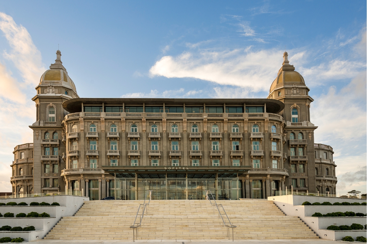 1200x800_sofitel_montevideo_casino_carrasco_and_spa_exterior