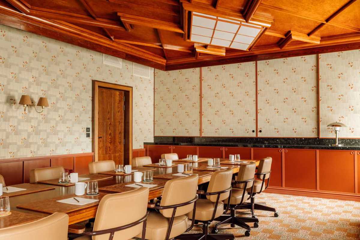 a room with a table and chairs