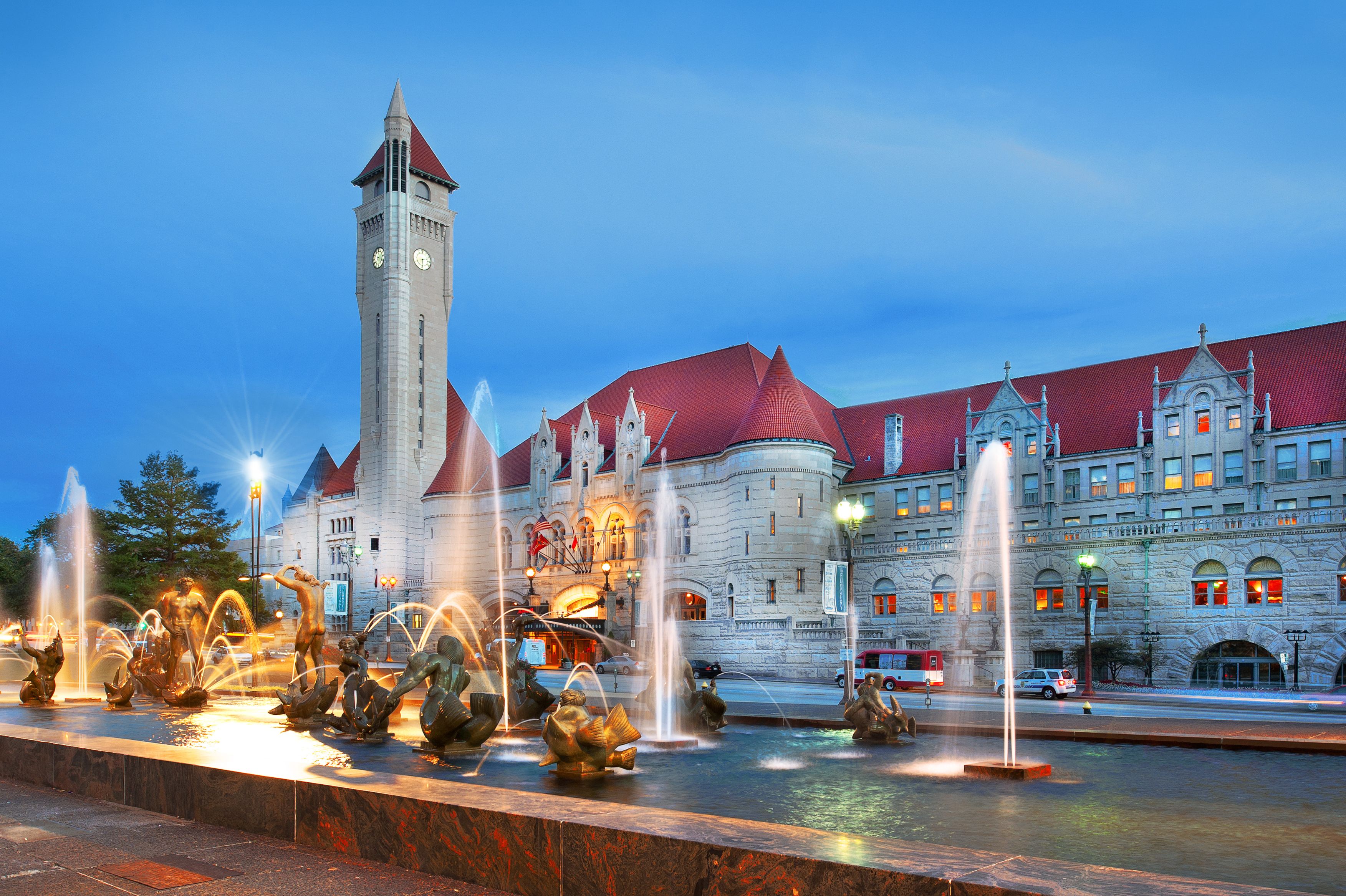 a water fountain in front of Union Station