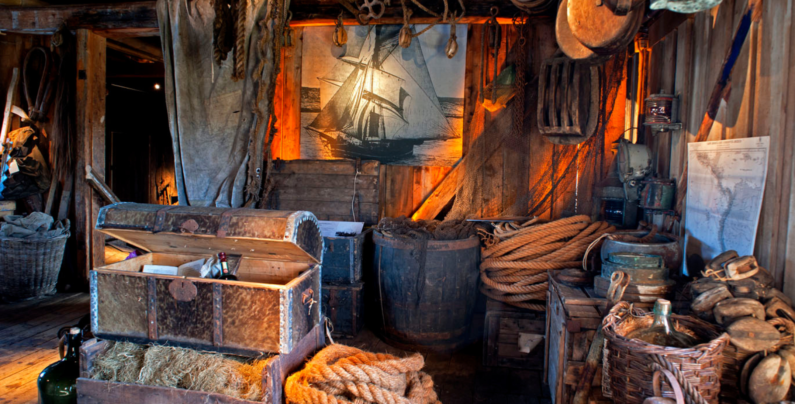 a room with ropes and ropes