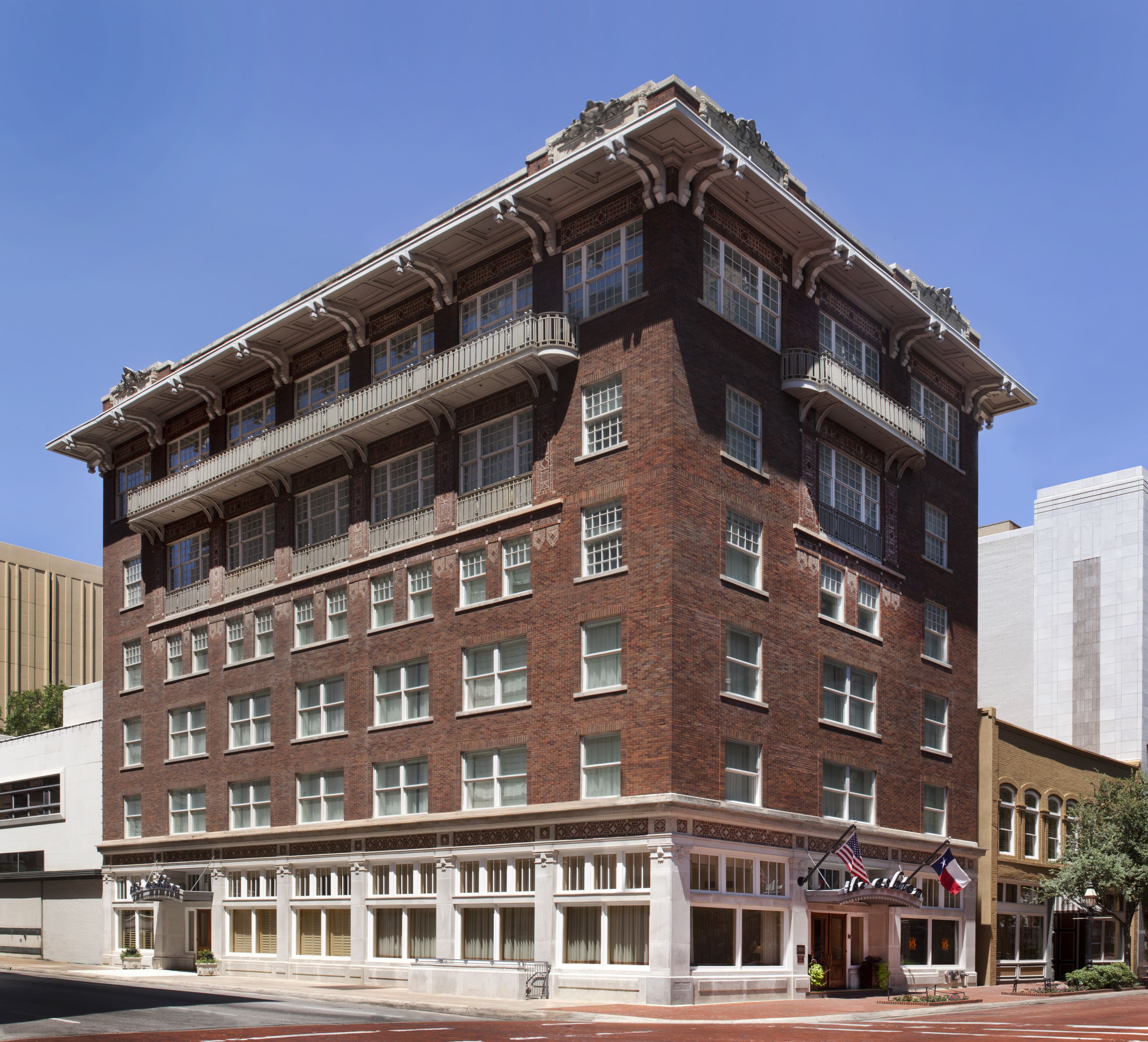 a building with a corner of the corner