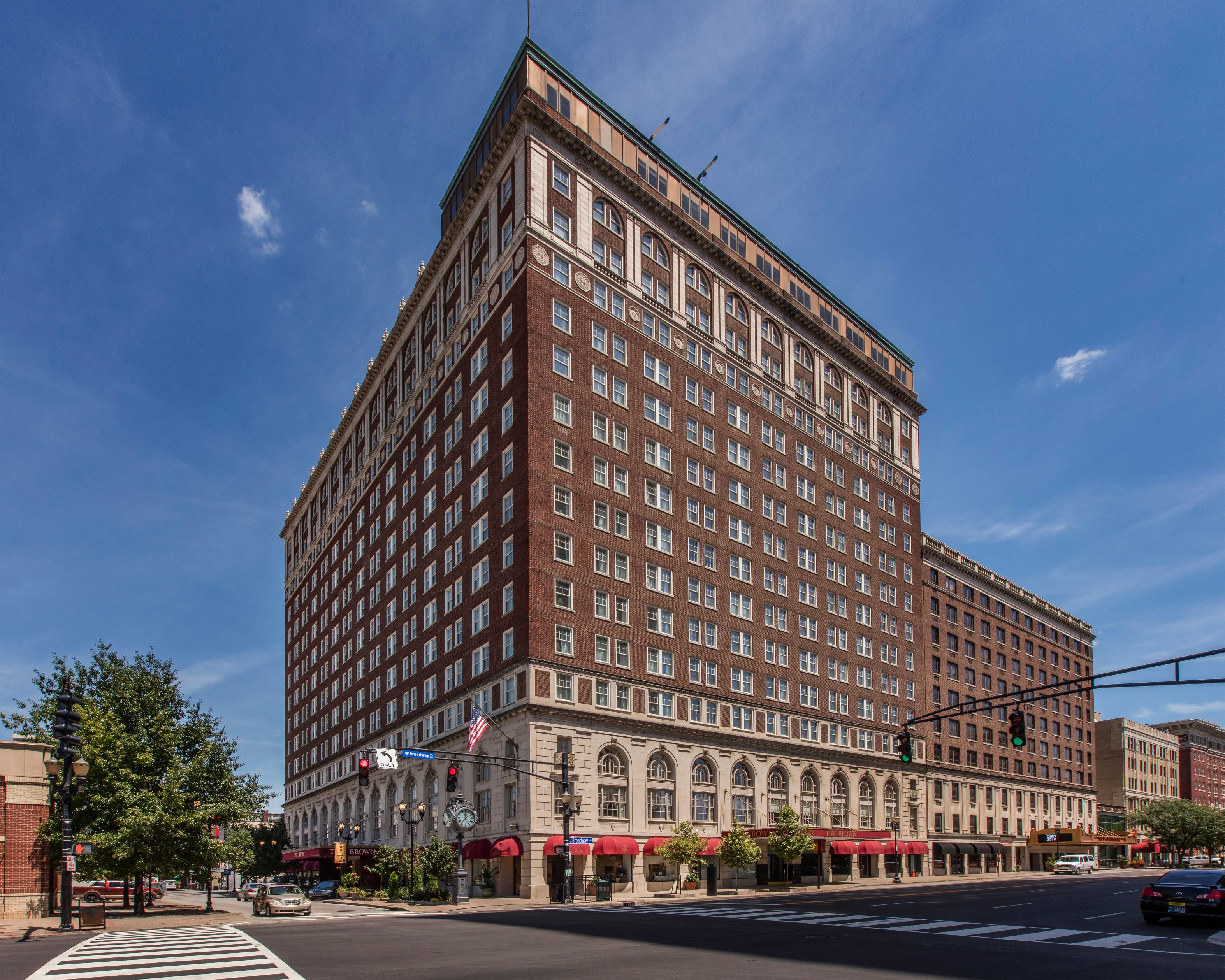 a large building with many windows
