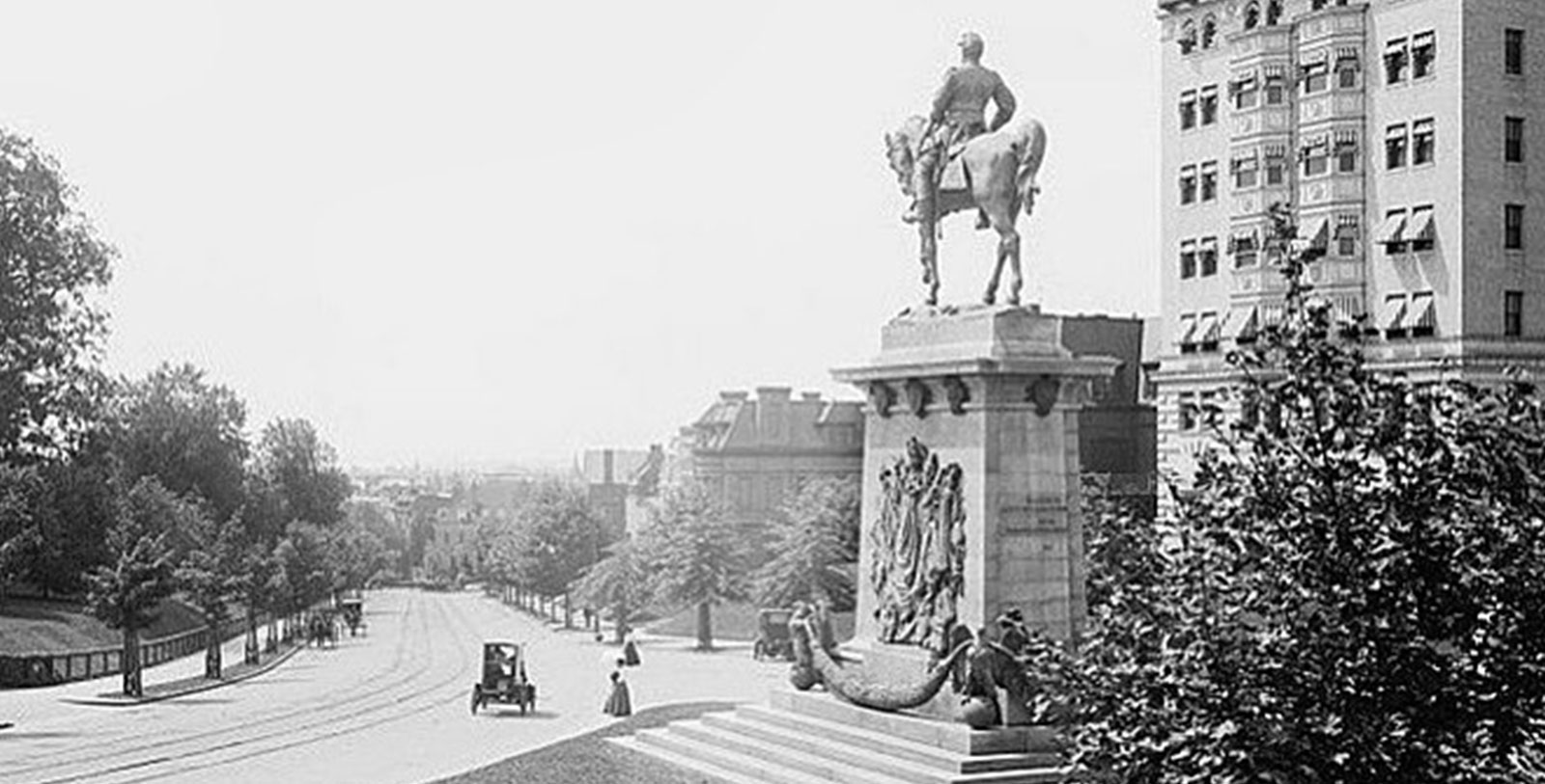 a statue of a man on a horse