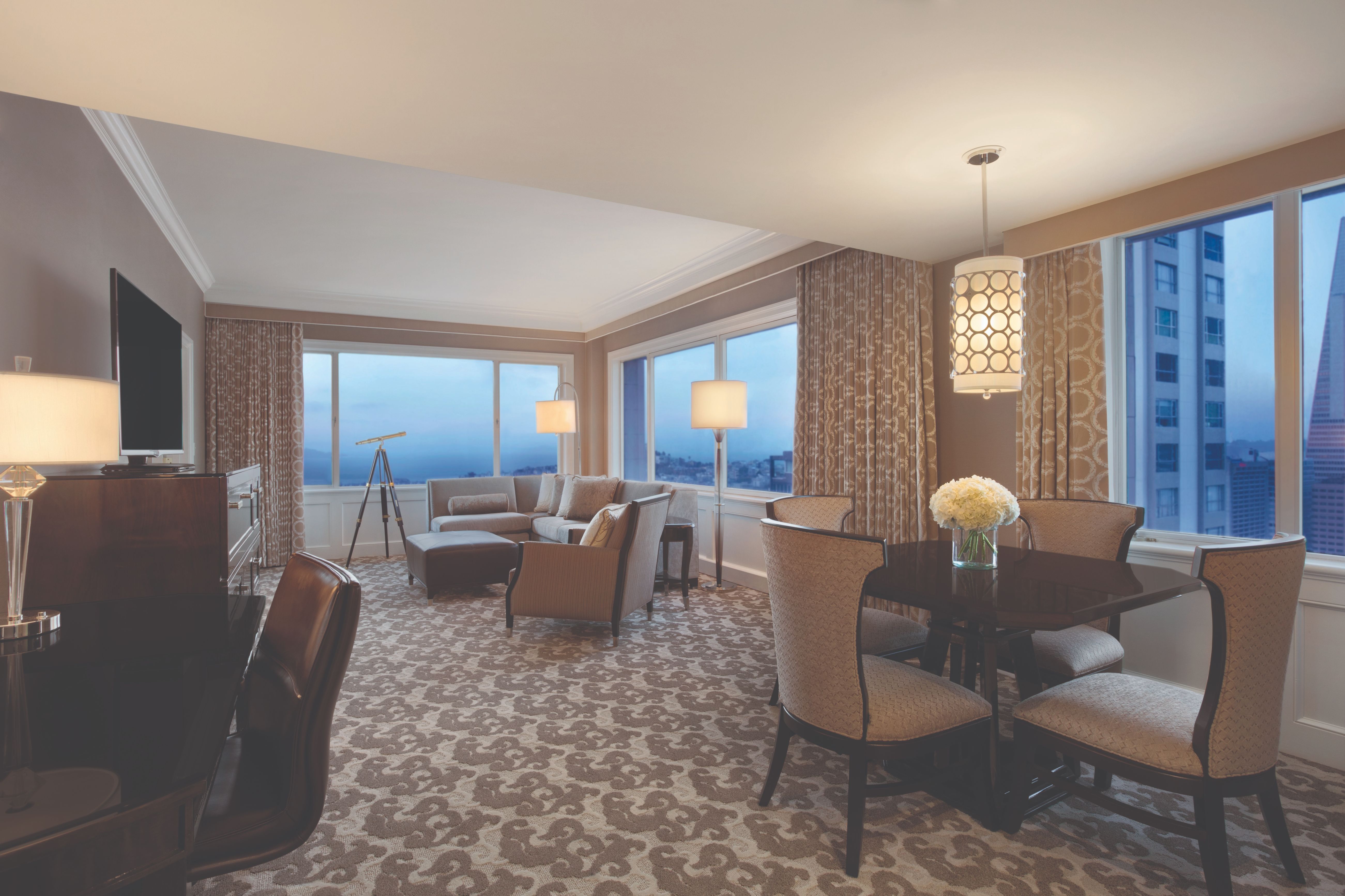 image of guestroom the fairmont hotel san francisco in san francisco california 1_high 1