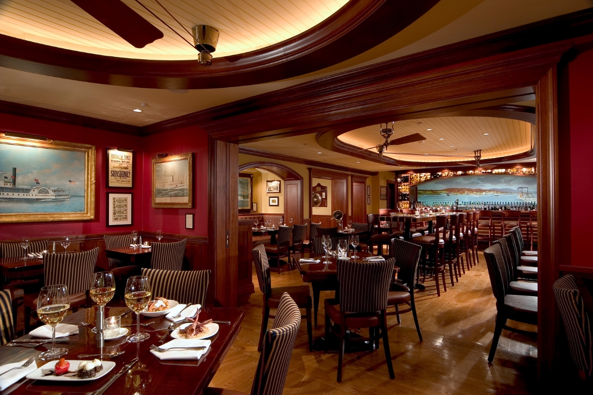 1200_x_800_the_griswold_inn_dining_high 6a033b24c1c03