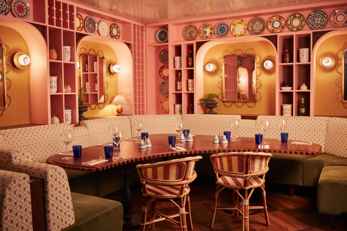 a room with a table and chairs