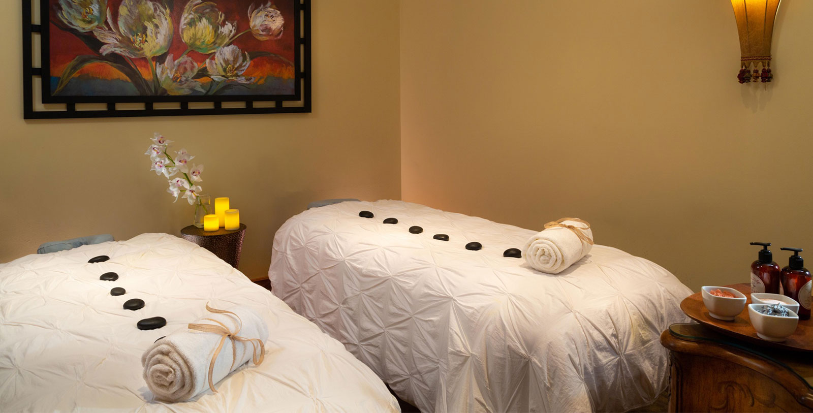 1600x813 spa inn at leola village leola pennsylvania