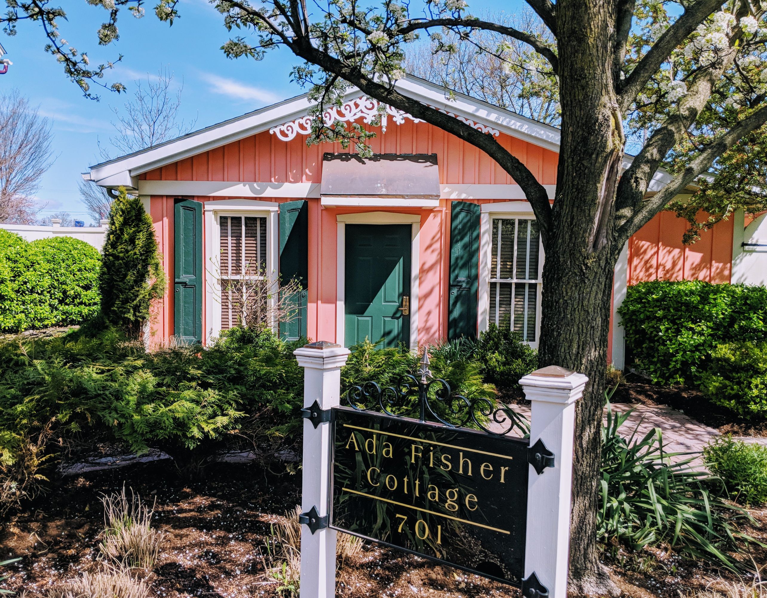 image of ada fisher cottage inn at leola village est_ 1867 pennsylvania_high