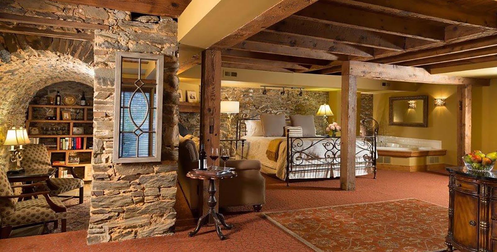 overviewwine_cellar_suite_at_the_inn_at_leola_village