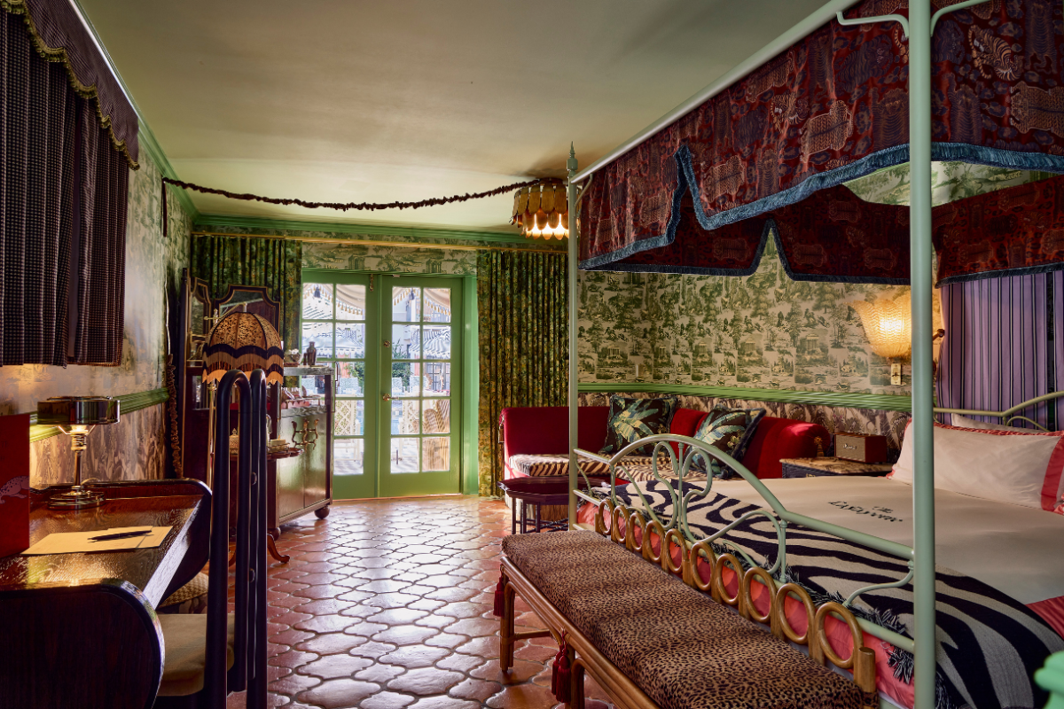 a room with a bed and a table