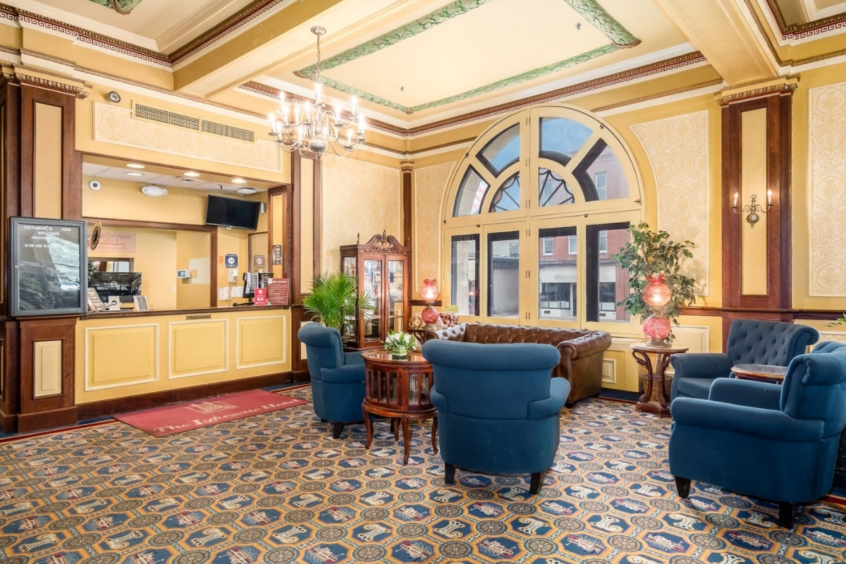1200x800_lafayette_hotel_gallery_9_high 69d95cdb80dd2
