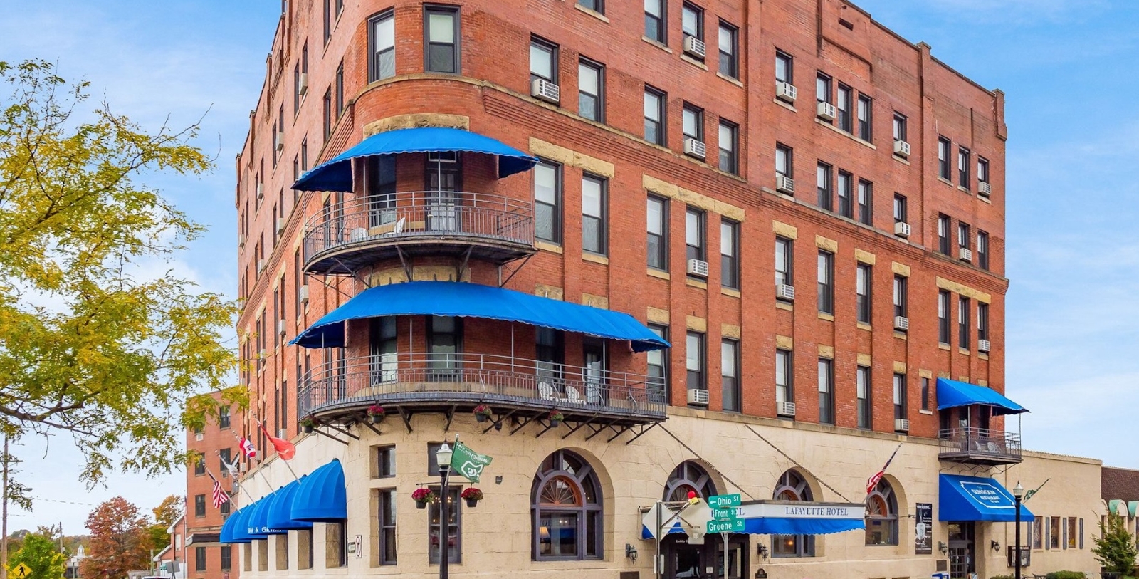 1600x813_the_lafayette_hotel