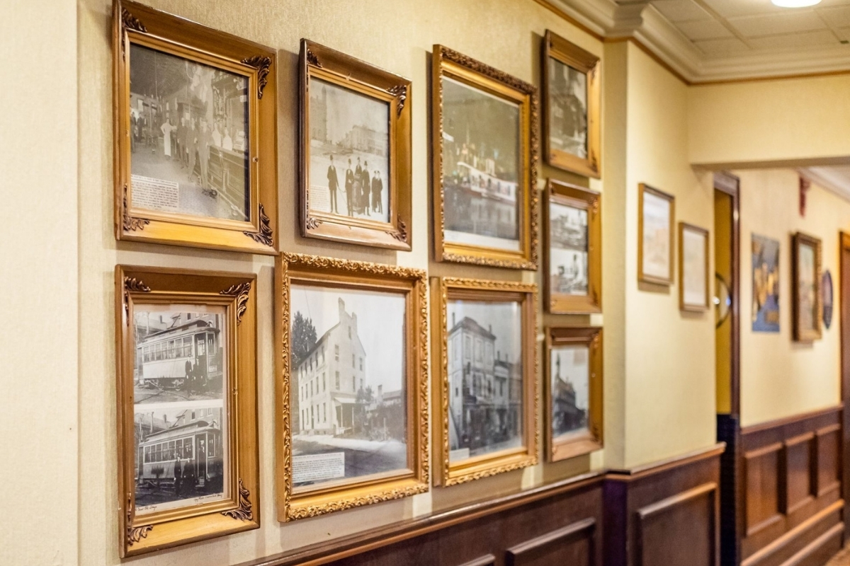 historical_features_1200x800_lafayette_hotel_gallery_3_high 69d966873f9d9
