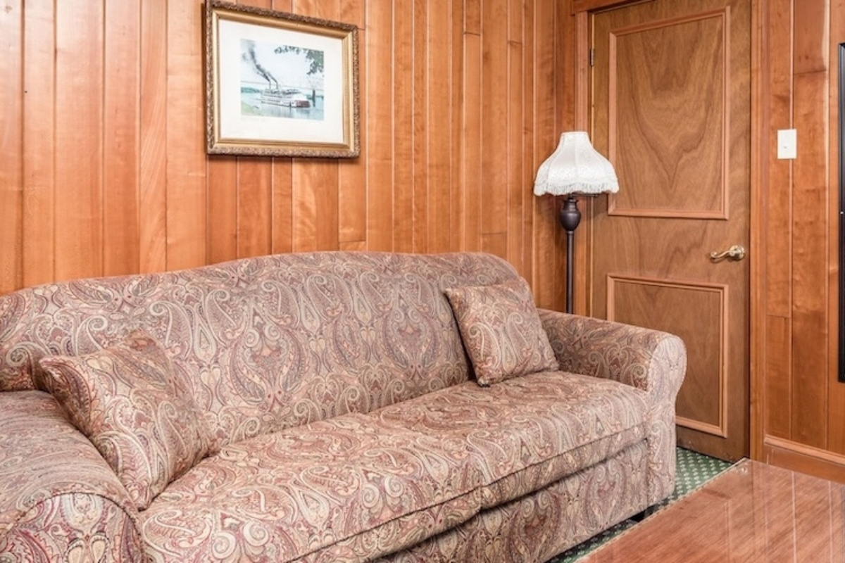 queen_junior_suite_1200x800_lafayette_hotel_gallery_high 69d96172be01e