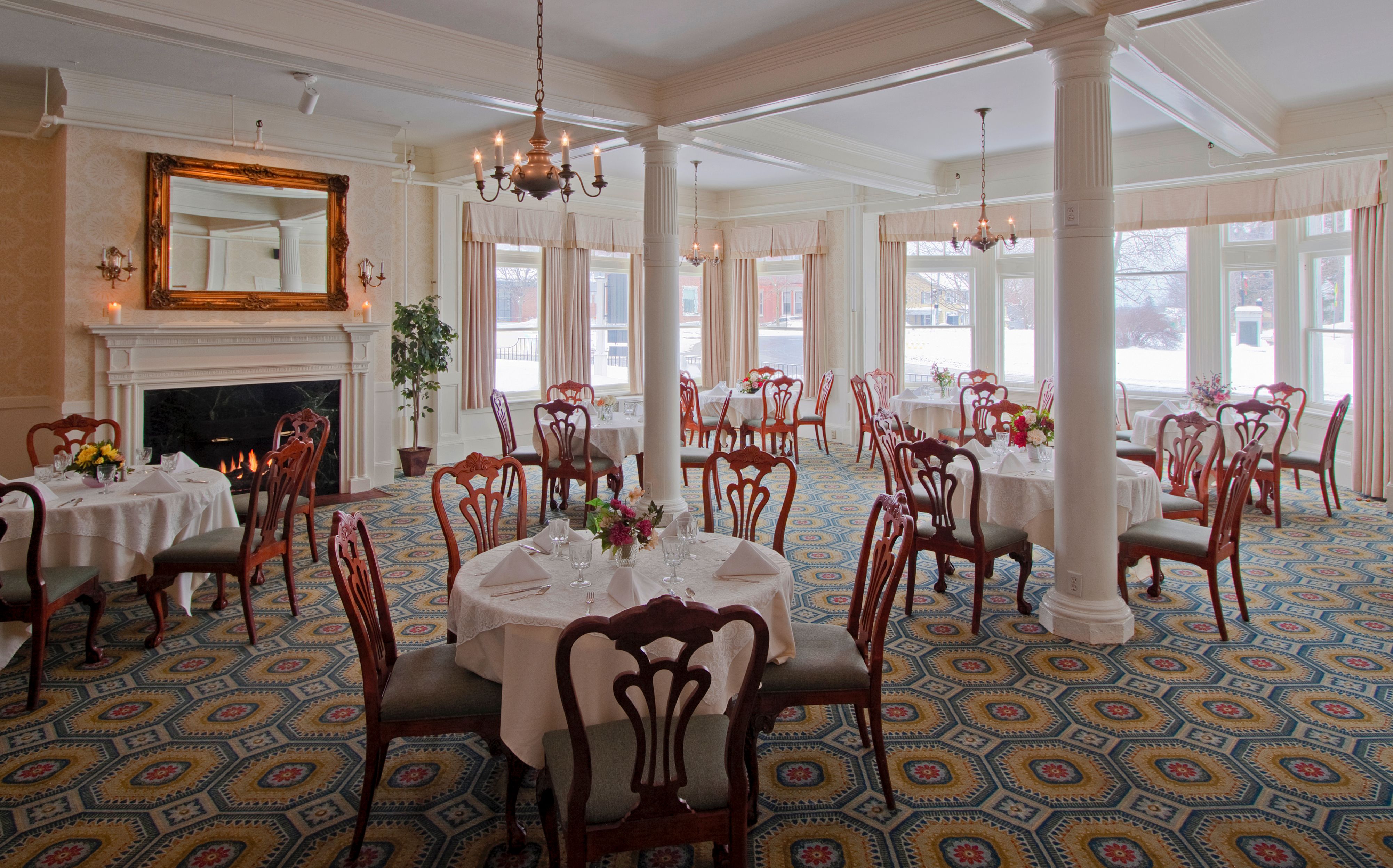 image of morgans tavern the middlebury inn vermont_high 1