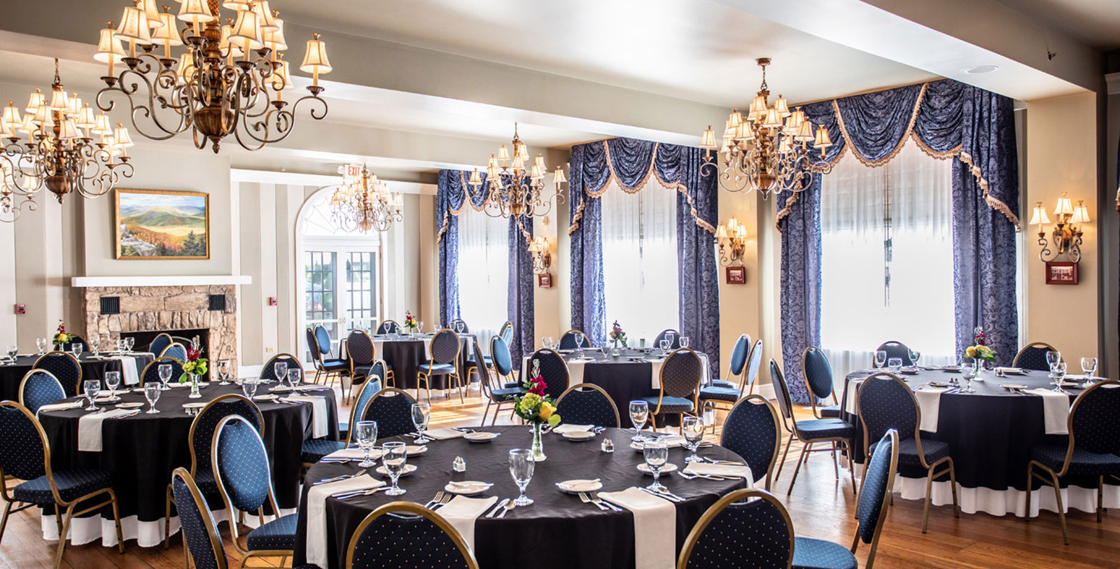a room with tables and chairs