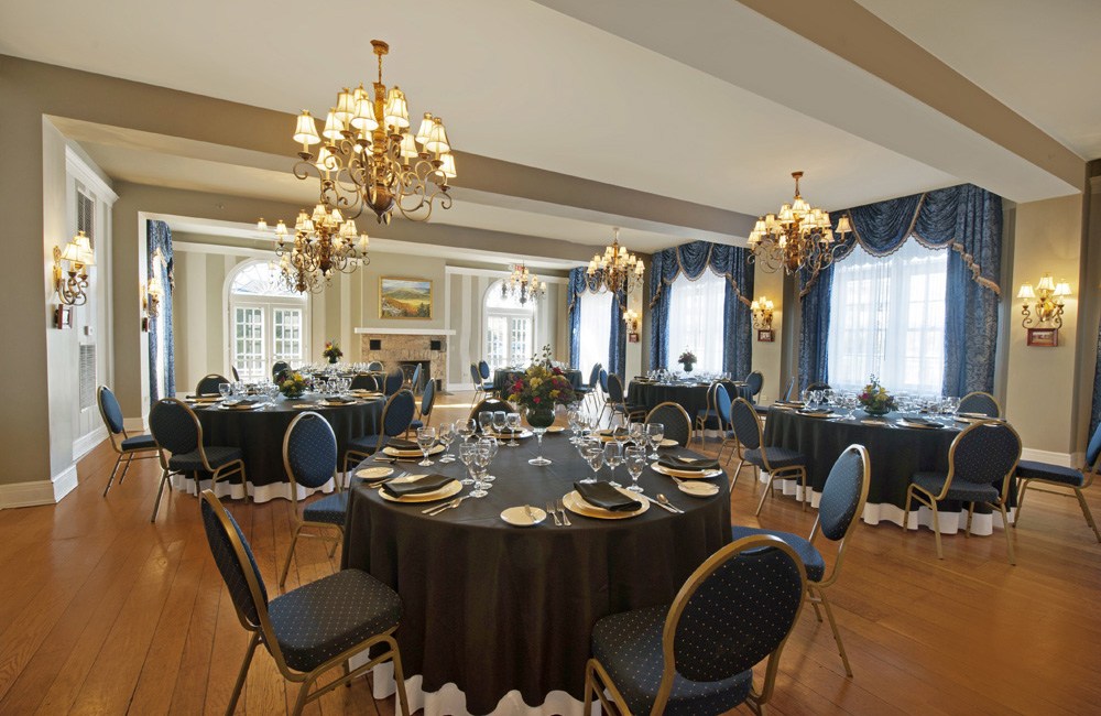 a room with tables and chairs