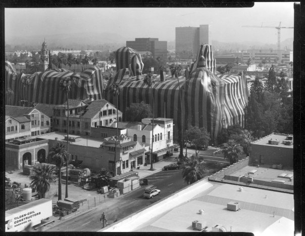 a black and white photo of a city
