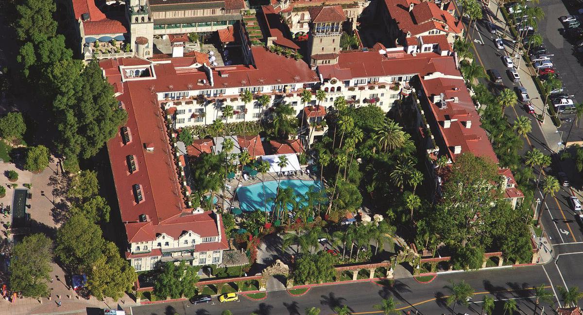 an aerial view of a hotel