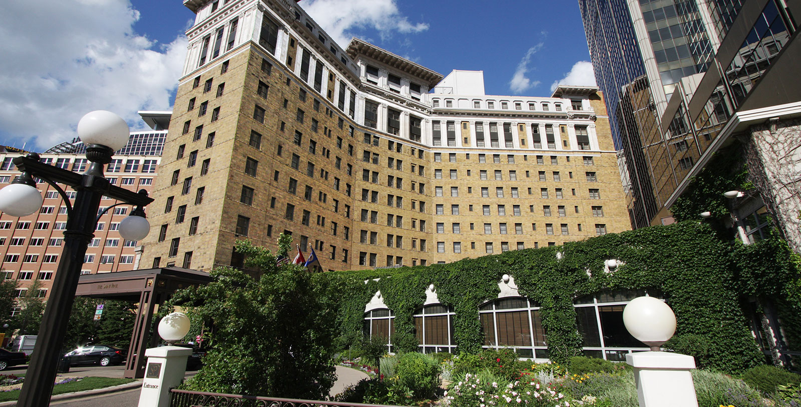 a large building with many windows