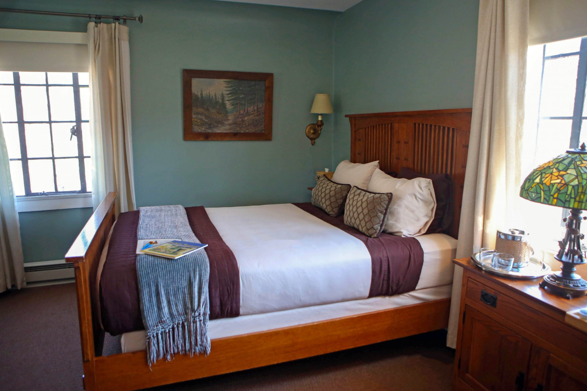 image_of_room_219_at_the_settlers_inn_at_bingham_park_1927_member_of_historic_hotels_of_america_in_hawley_pennsylvania_gallery_high 6440595a30af1