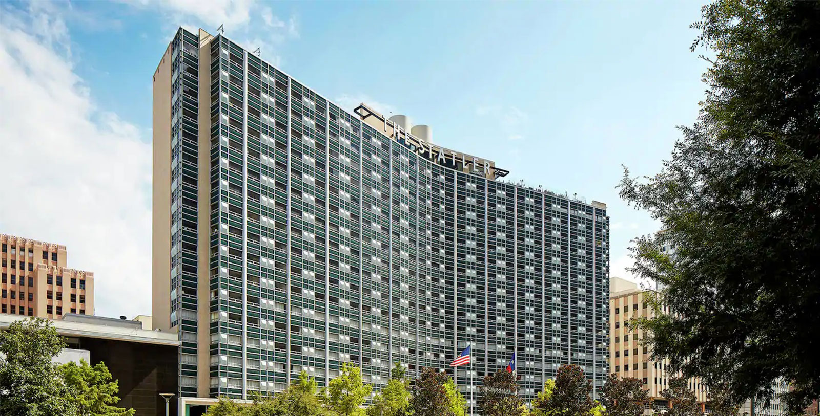a large building with many windows