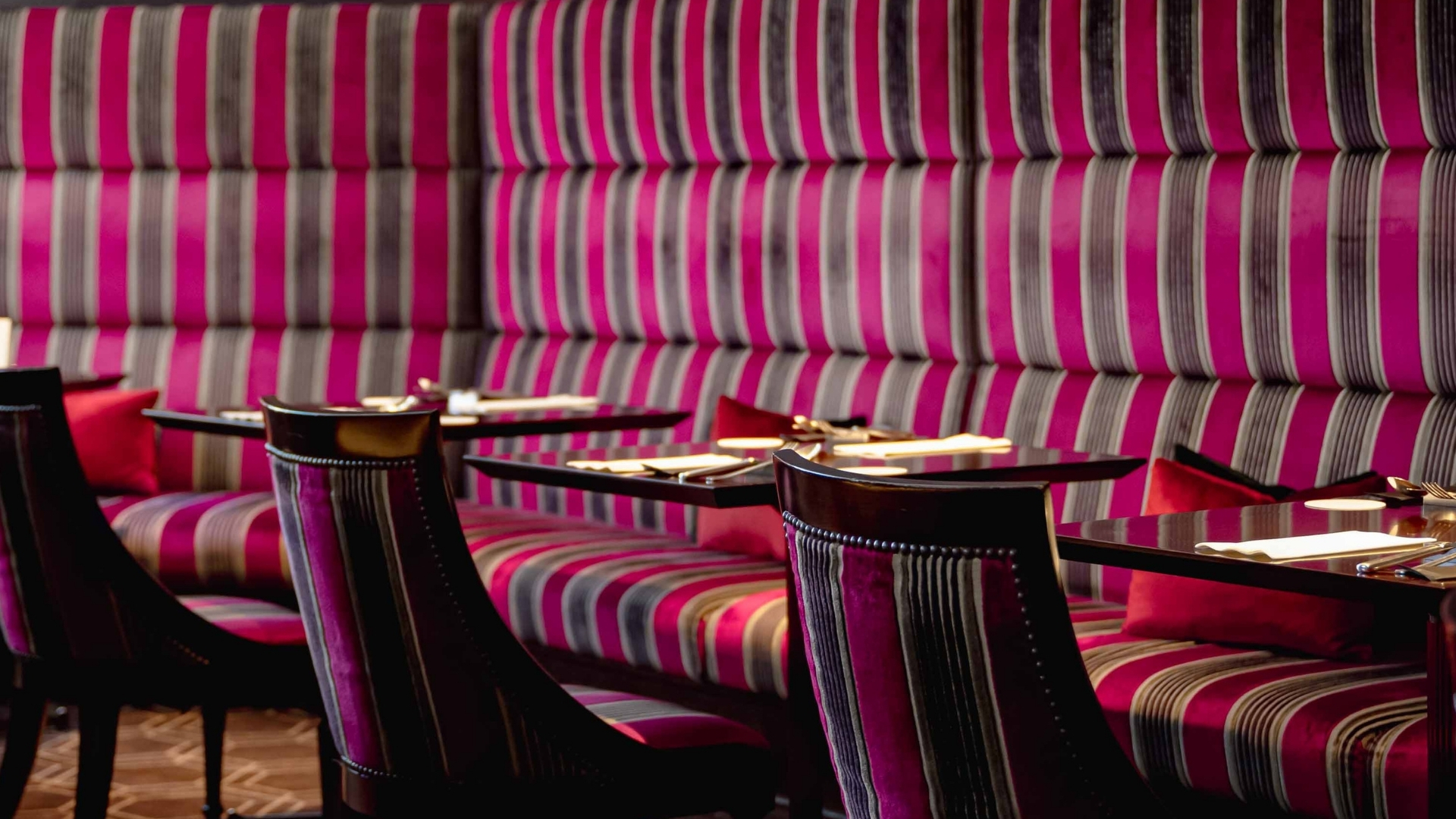 a table and chairs in a restaurant
