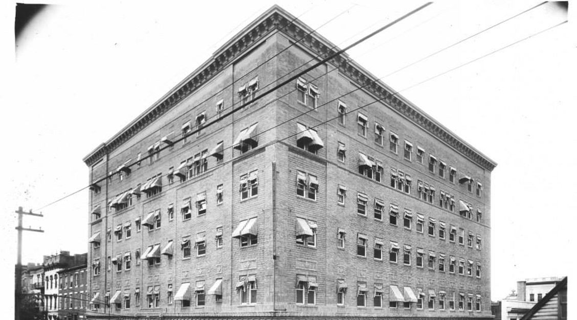 a building with many windows