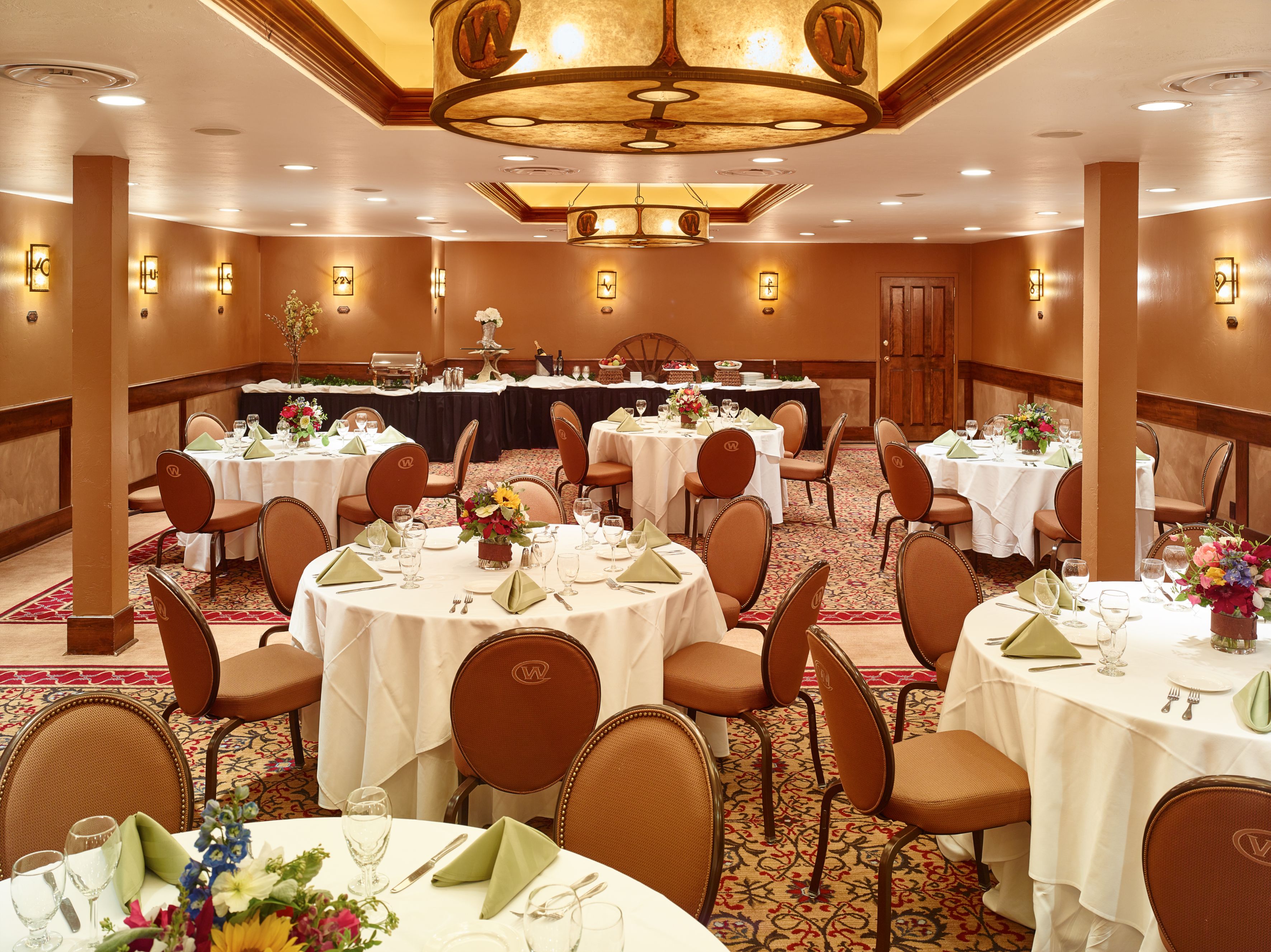 image of jackson room the wort hotel jackson wyoming_high