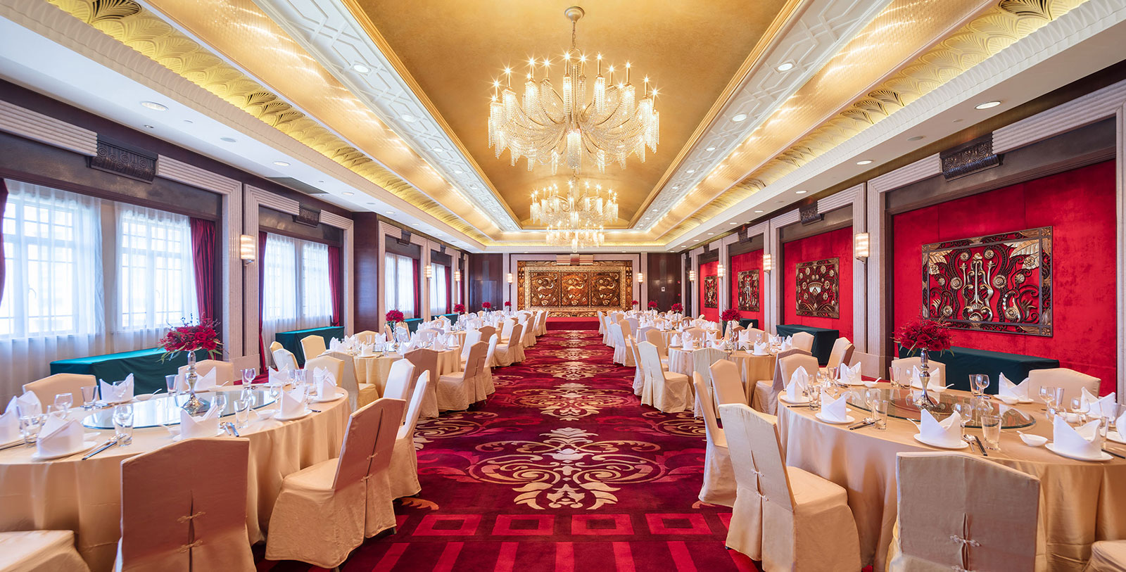 a room with tables and chairs