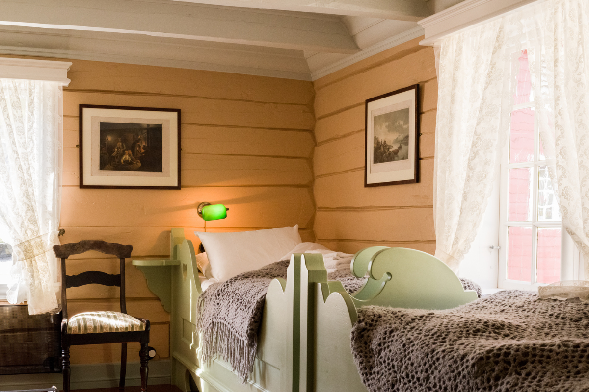 a bed in a room