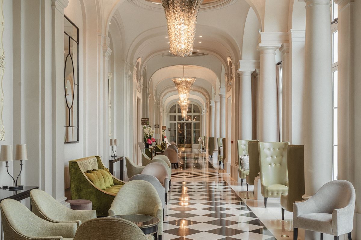 hotel_lobby_area_2_high 69eb75834c3ab